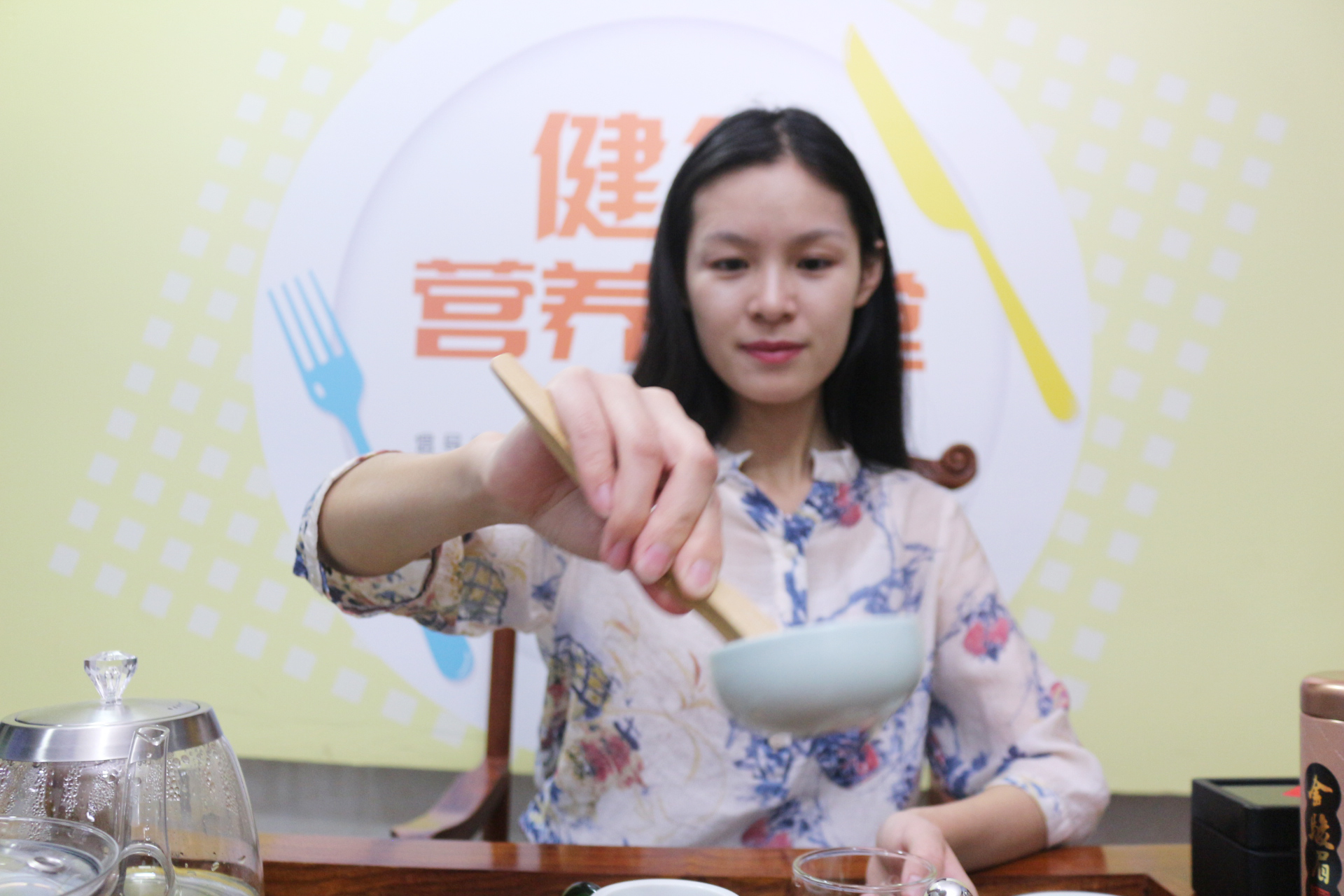 如何根据不同的茶类选择茶具,怎样挑选质量好价格合理的茶具