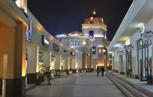 阜阳经开区奥特莱斯 (阜阳第一家奥特莱斯)