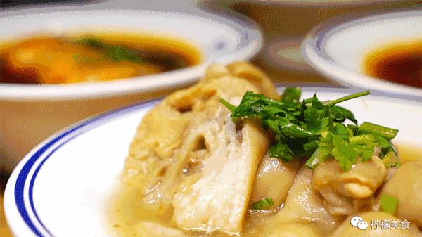 开在湖边的男团串串，我连店名都不会读