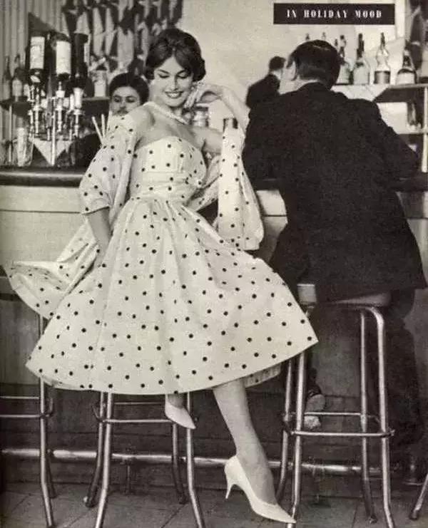 一口气读懂草间弥生丨准备好了吗,一大波圆点即将来袭!