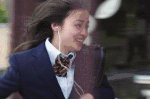 桥本环奈红框眼镜,桥本环奈可爱眼妆