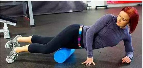 跑步膝盖痛理疗,跑步膝盖损伤贴点什么膏药