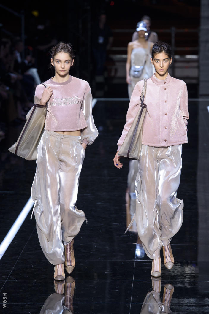 2019秋冬emporioarmani,emporioarmani2023秋冬女装系列时装秀