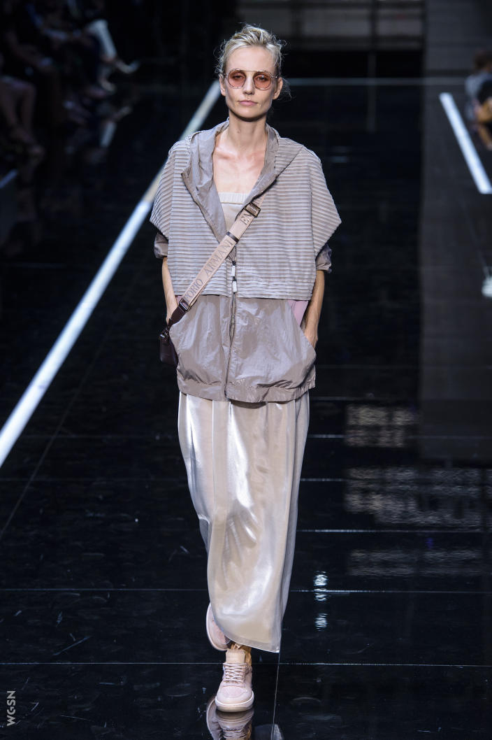 2019秋冬emporioarmani,emporioarmani2023秋冬女装系列时装秀