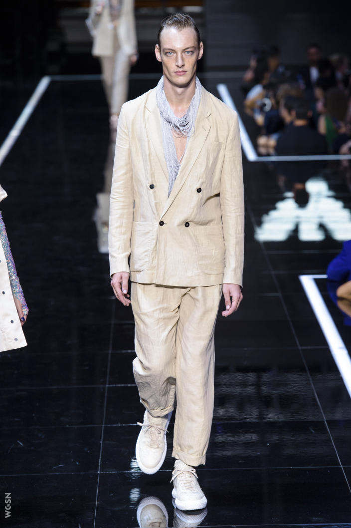 2019秋冬emporioarmani,emporioarmani2023秋冬女装系列时装秀