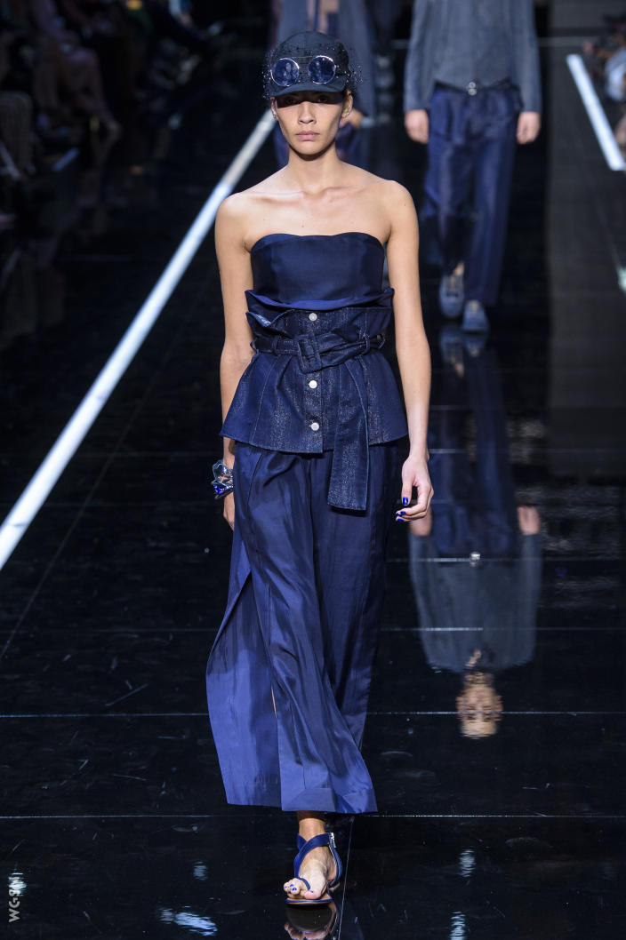 2019秋冬emporioarmani,emporioarmani2023秋冬女装系列时装秀