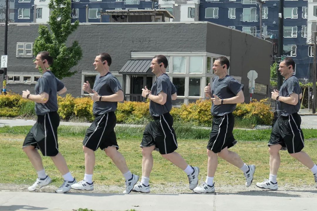 松下100-300mm镜头测评,松下zs110与松下zs70画质哪个好