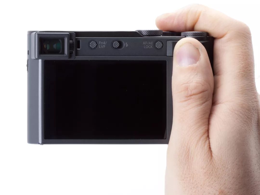 松下100-300mm镜头测评,松下zs110与松下zs70画质哪个好