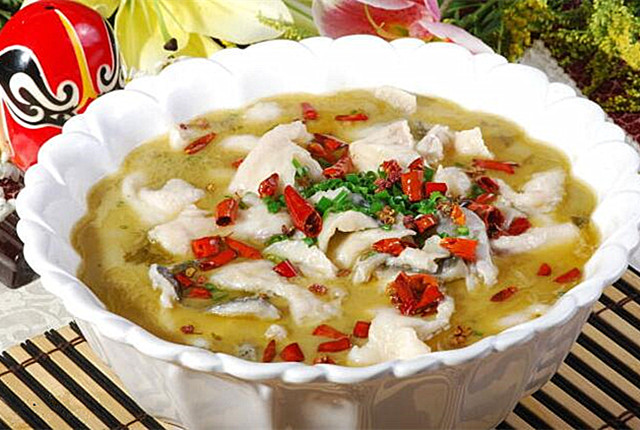 四川酸菜鱼家常菜的做法,家庭版四川酸菜鱼做法