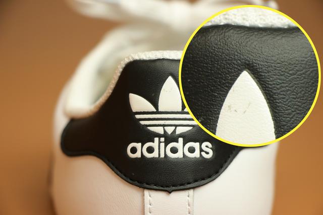 阿迪达斯superstar贝壳脚感,阿迪达斯经典贝壳头小白鞋