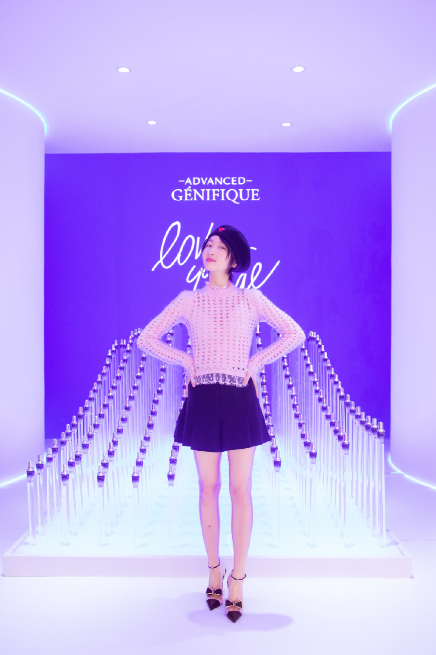 26岁周冬雨自信正视平胸，“我的胸是和我的身材匹配的！”