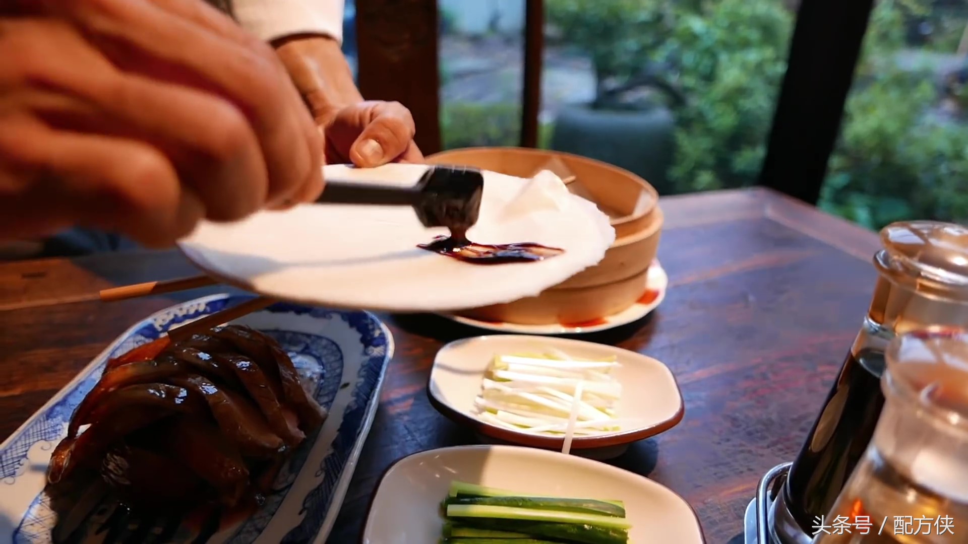 近距离看北京烤鸭的制作流程与配方，原来全是不能说的秘密