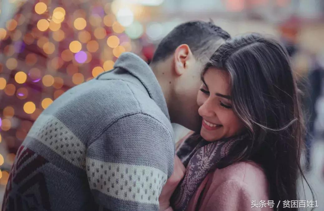 白天是夫妻晚上是邻居经典顺口溜,白天是夫妻晚上是邻居的原唱是谁