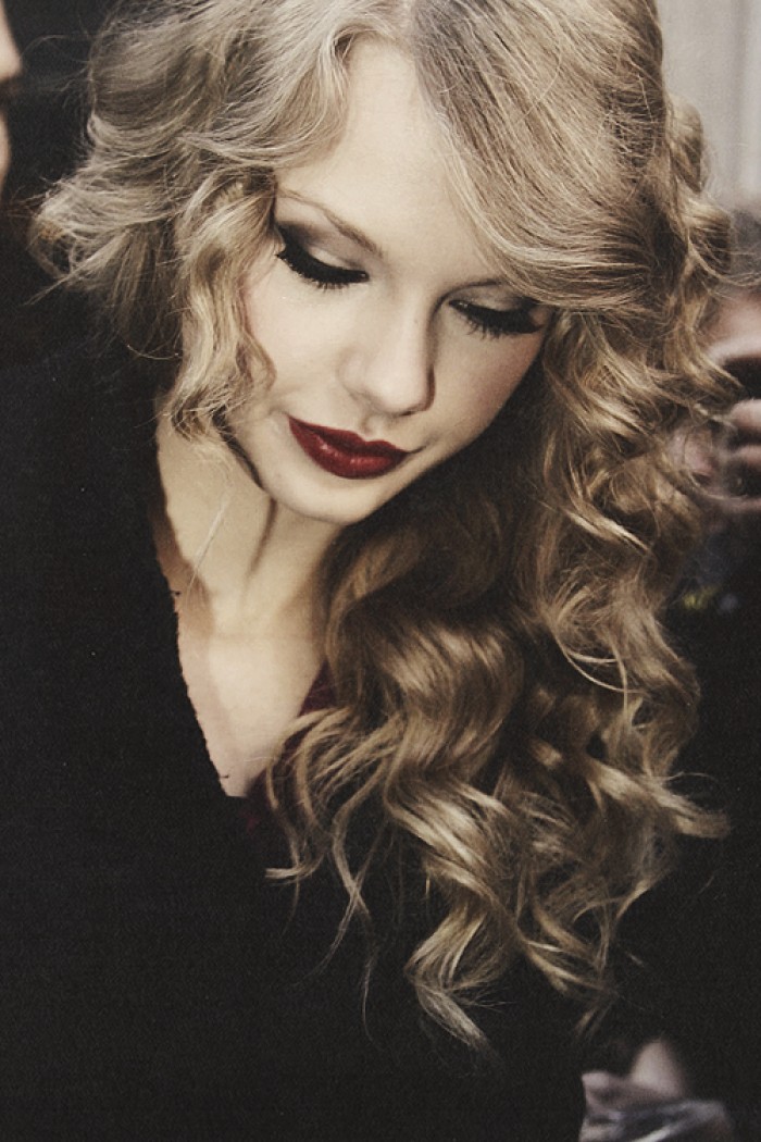 这个经历84段恋情，圈粉5亿的歌手：做自己，全世界都会为你鼓掌