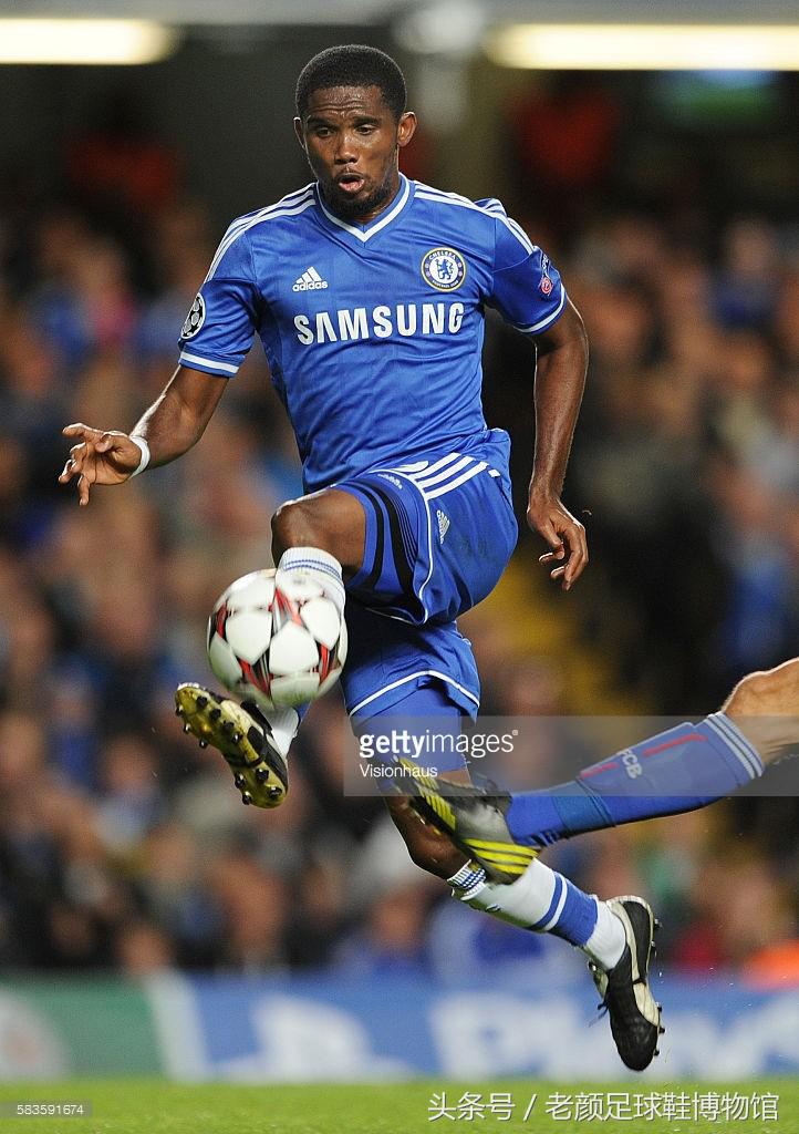 马拉多纳签名足球鞋,马拉多纳世界杯夺冠球鞋