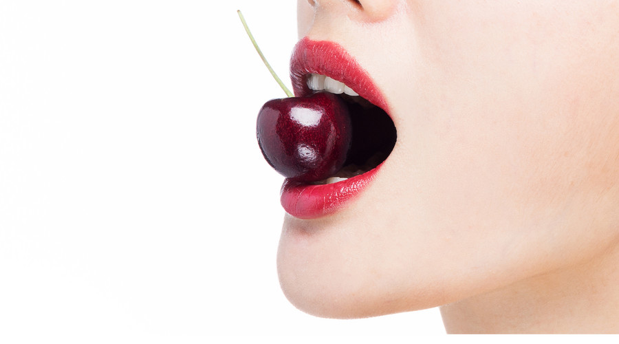 嘴巴有味道是要怎么治疗,嘴巴有异味是什么病的前兆