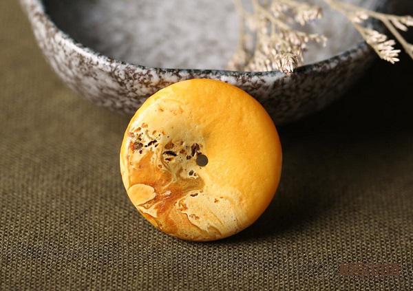 瑕不掩瑜瑜不掩瑕寓意,瑕不掩瑜瑜不掩瑕的意义