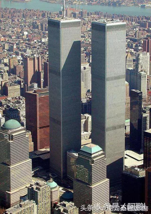 如果地震了住高楼怎么躲避,地震来了住在高楼的人怎么办