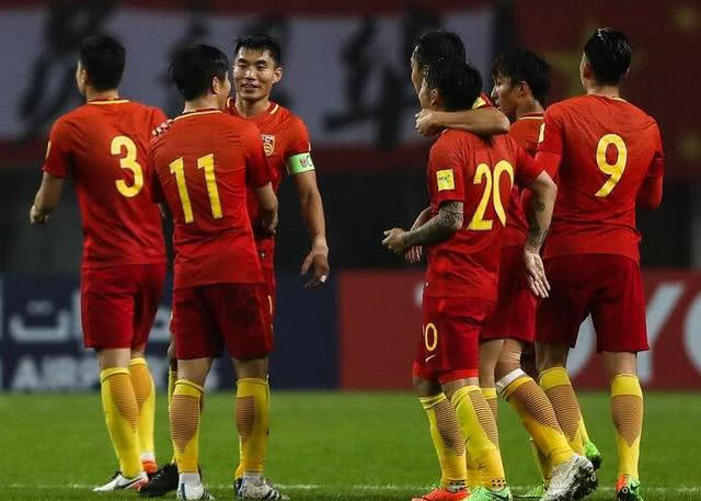 中超足协一举动让球迷点赞,中超新赛季球衣广告