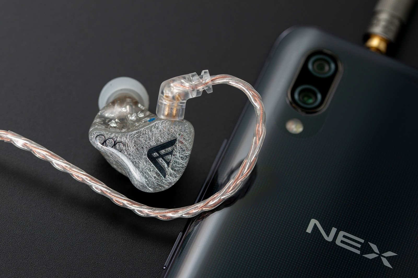 变色龙vx测评,qdc变色龙v14和vx对比