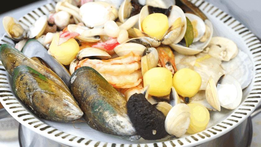 这里的海鲜竟然会蒸桑拿，让你一秒穿越到东南亚！