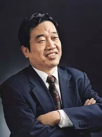 历任西泠印社社长和中国书协主席作品赏析，你更喜欢谁的？