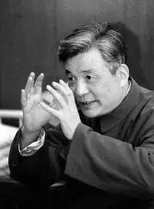 他来自安徽第一家族，生个儿子被数十亿华人敬仰