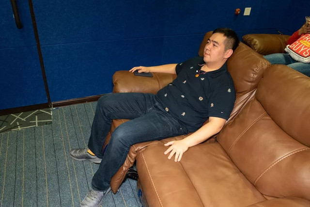 2000+部电影、游戏任意撸！这家影院堪称反套路约会NO.1圣地！