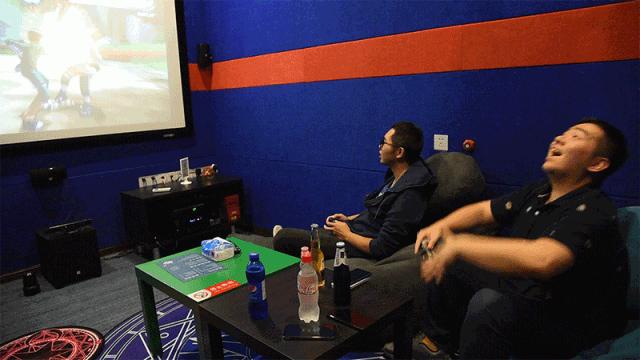 2000+部电影、游戏任意撸！这家影院堪称反套路约会NO.1圣地！