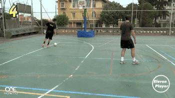 盘点球场上的超帅过人连招,最难又最帅的过人动作