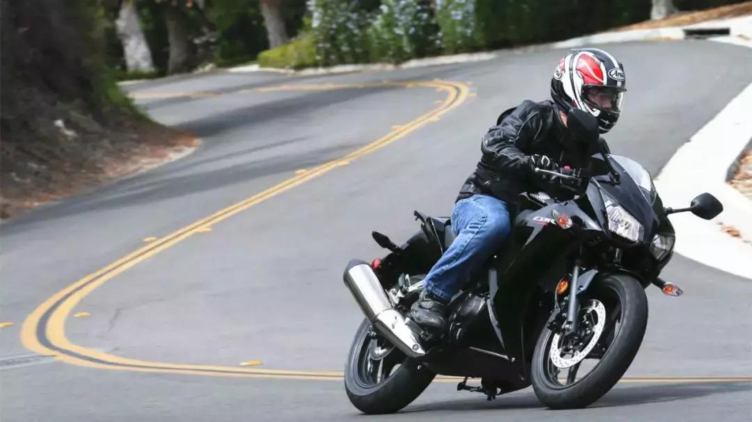 摩托车骑行服哪款好看,男款摩托车骑行服推荐