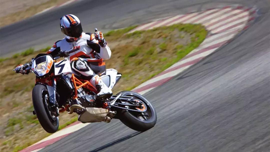 摩托车骑行服哪款好看,男款摩托车骑行服推荐