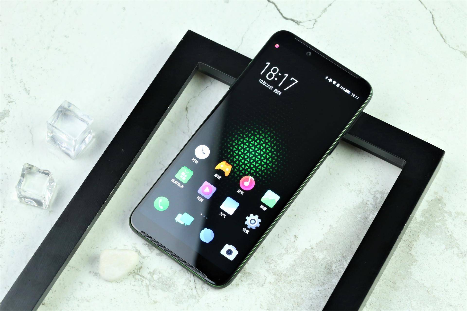 黑鲨游戏手机helo简单开箱,黑鲨游戏手机helo评测视频