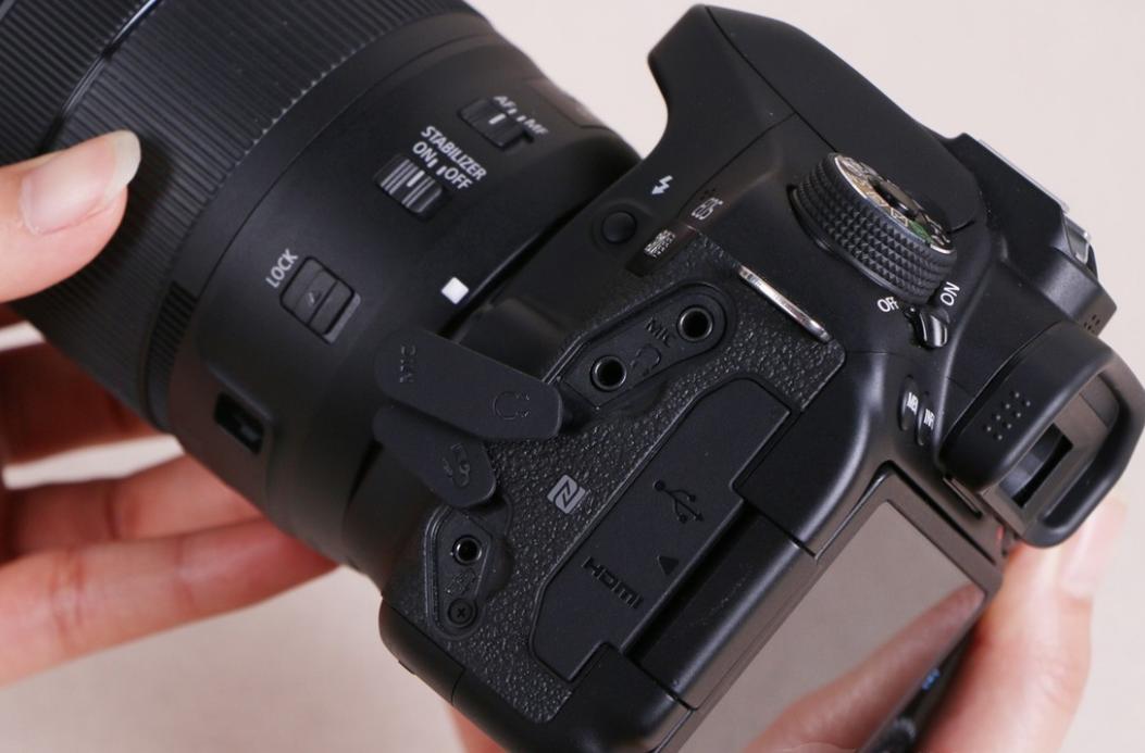 佳能80d好还是尼康d7100好,买佳能80d还是尼康d800好