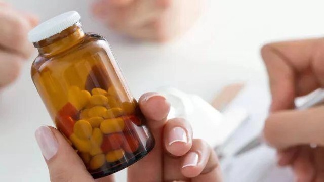 药盒上「尚不明确」4个字，坑惨了中国人