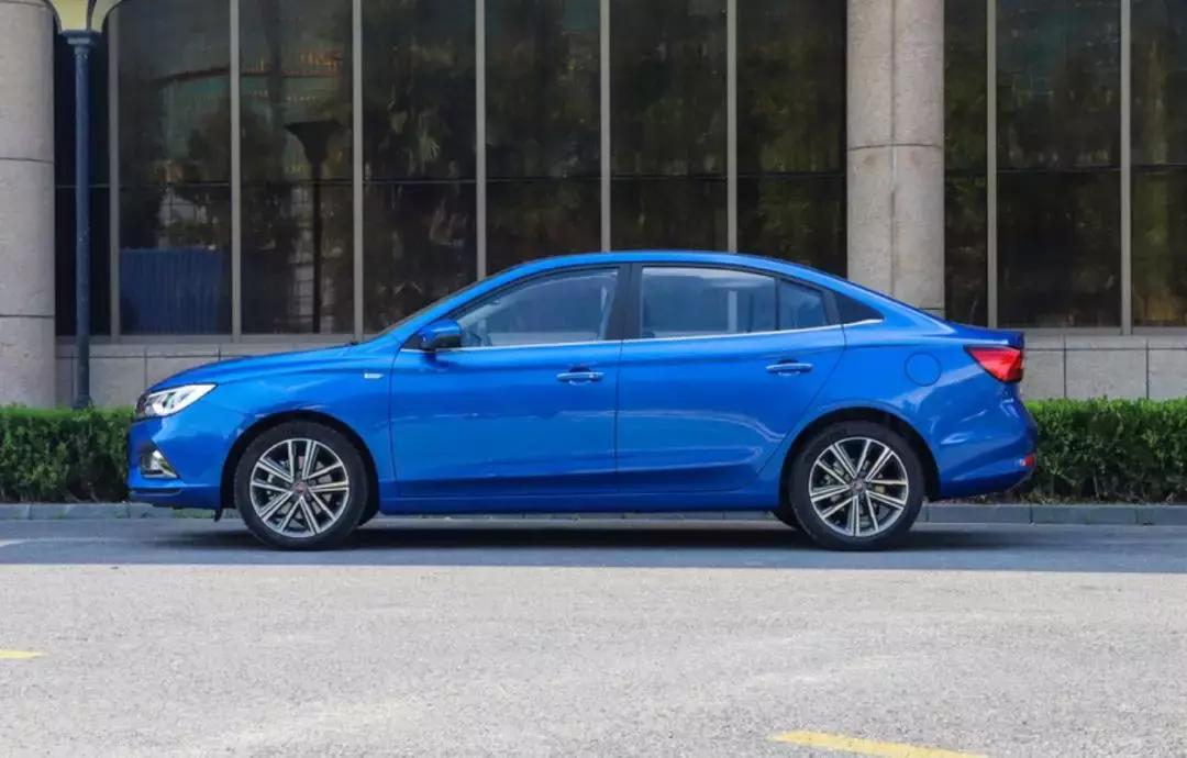 最新款荣威i5车主真实的感受,荣威老550