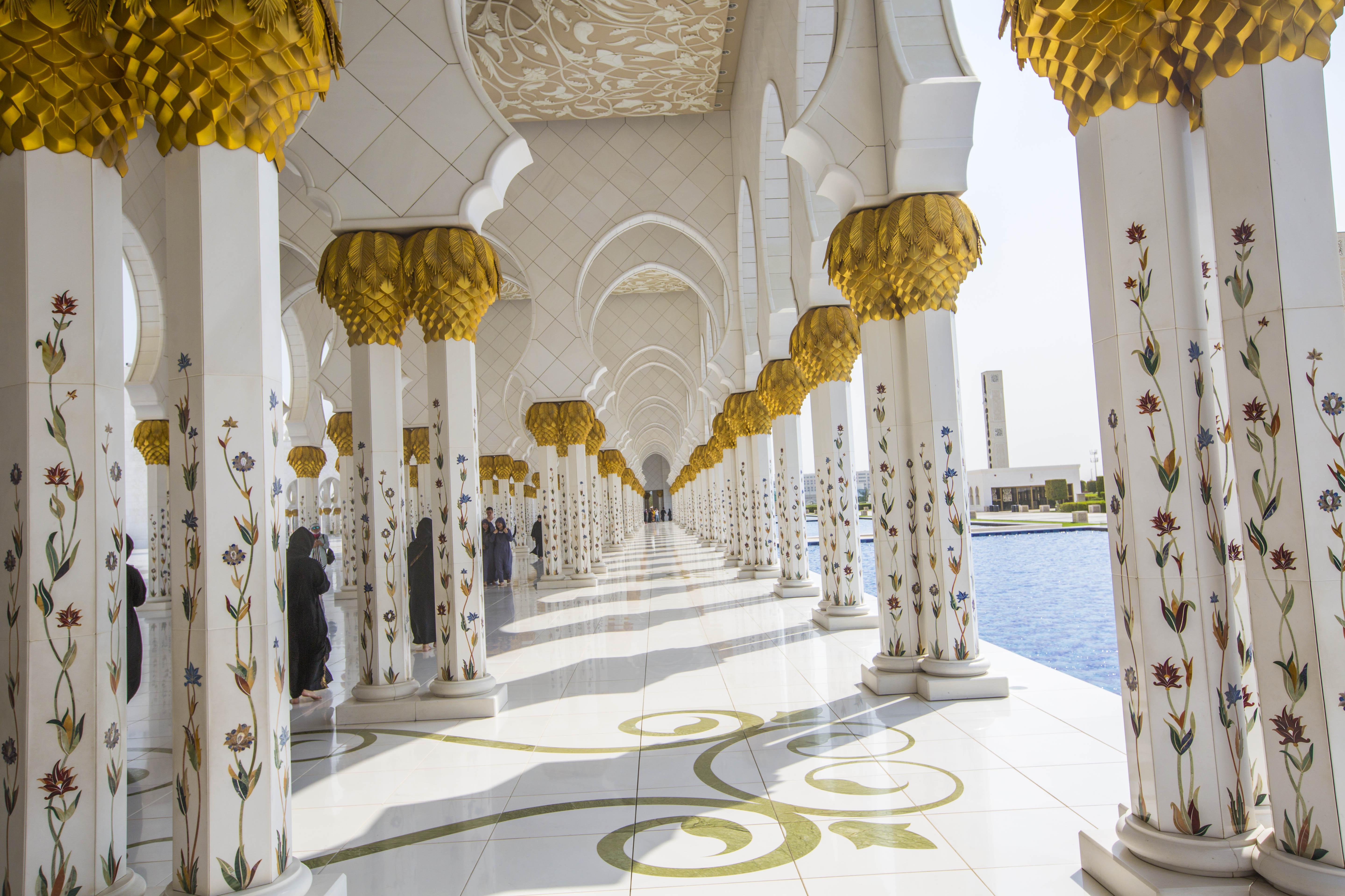 清真寺最豪华,阿布扎比清真寺和阿里清真寺