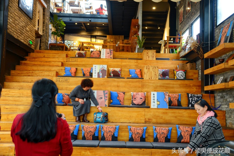 二厂文创公园景点,鹅岭二厂文创公园攻略