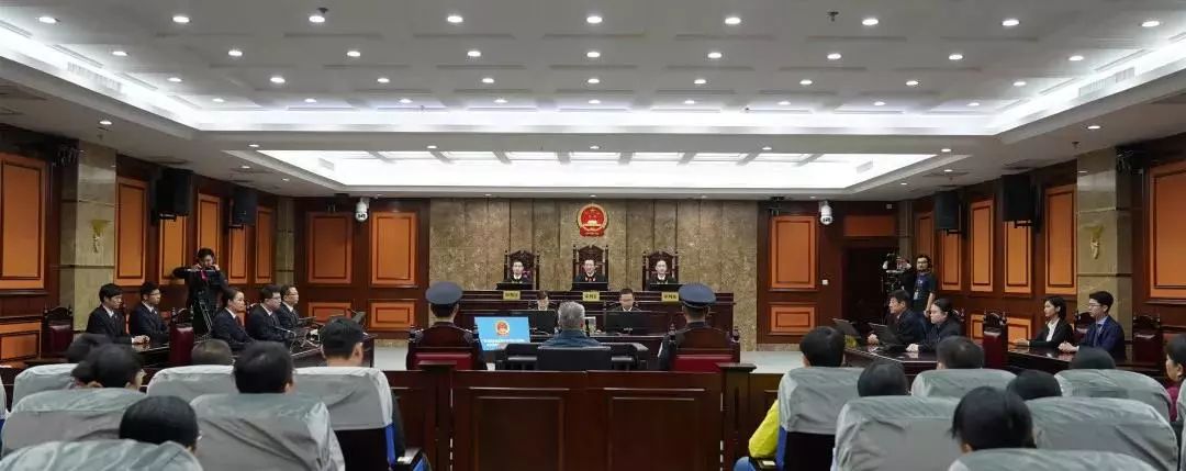 浠庤鍒ゆ鍒戝埌鎵ц姝诲垜,澶村彿娉曟灜闄堟棴鐓х墖