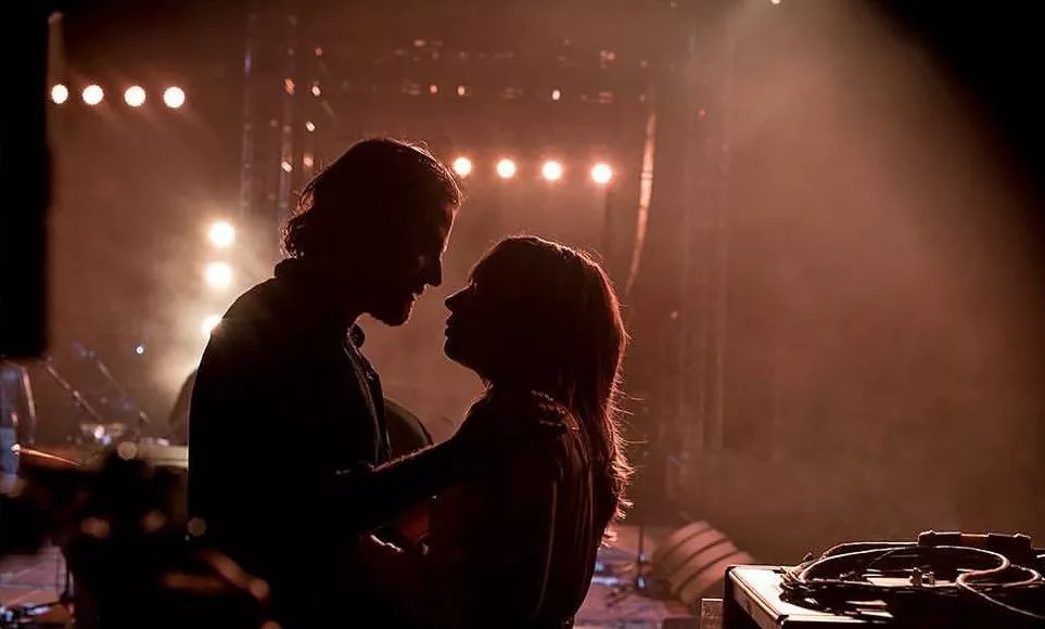 gaga和谁谈恋爱,gaga感情