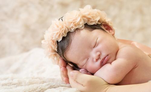 母乳妈妈如何判断奶水够不够,母乳妈妈怎么知道宝宝饱了