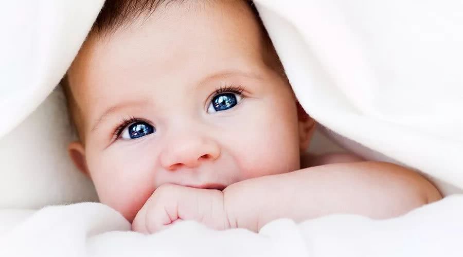 高度近视遗传小孩怎样恢复,高度近视有什么避免遗传的方法吗