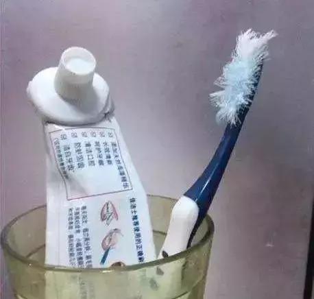 日本黑科技光疗电动牙刷,超声波电动牙刷到底有没有效果