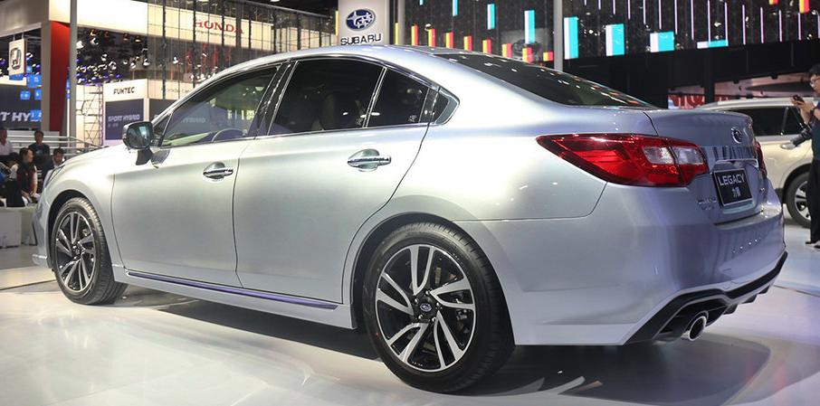 最便宜的四驱中级车！配10气囊才卖20.48万，还是全进口，真厚道