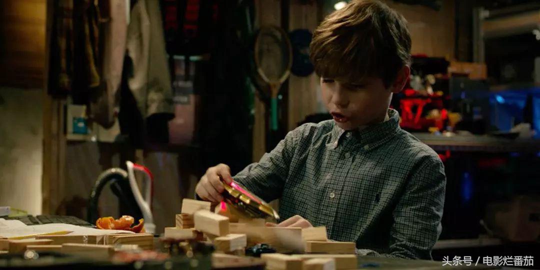 第一部铁血战士电影,铁血战士系列最值得看的