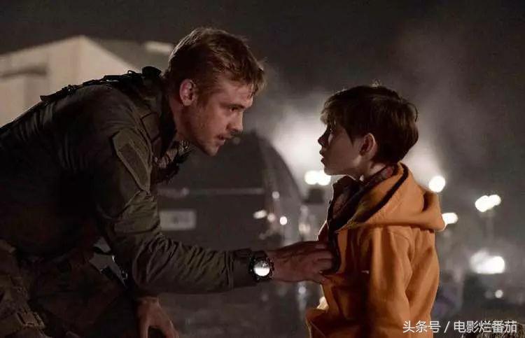 第一部铁血战士电影,铁血战士系列最值得看的