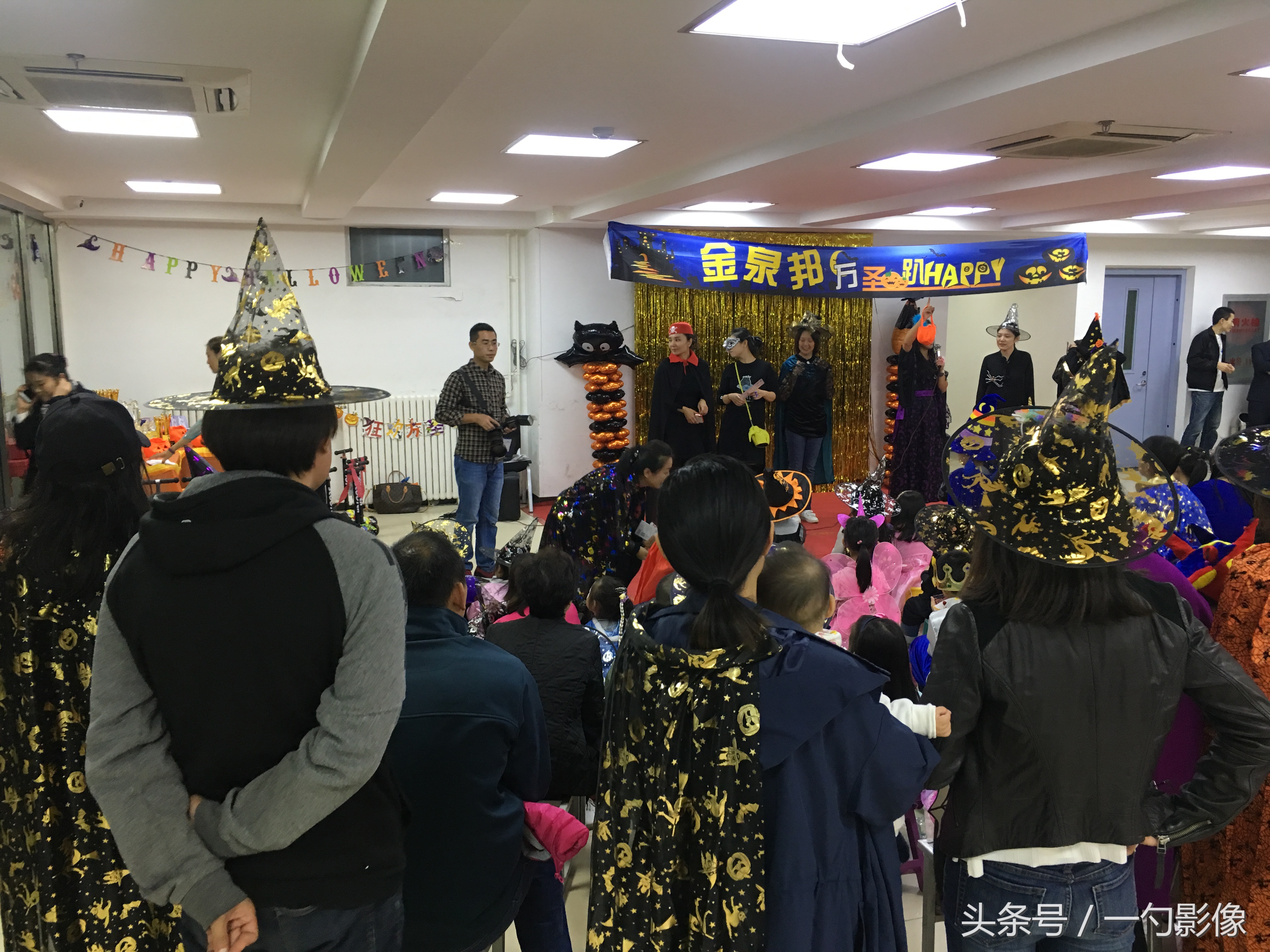 中国的孩子大玩洋节日外国的鬼节咱们也这么热闹