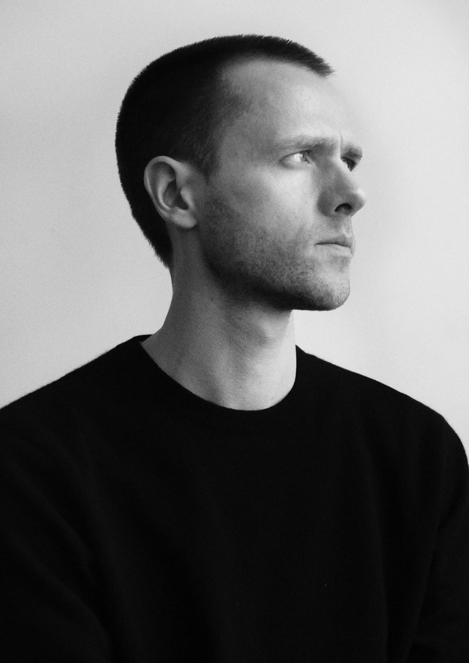 lv联名supreme羽绒服,lv联名日本设计师