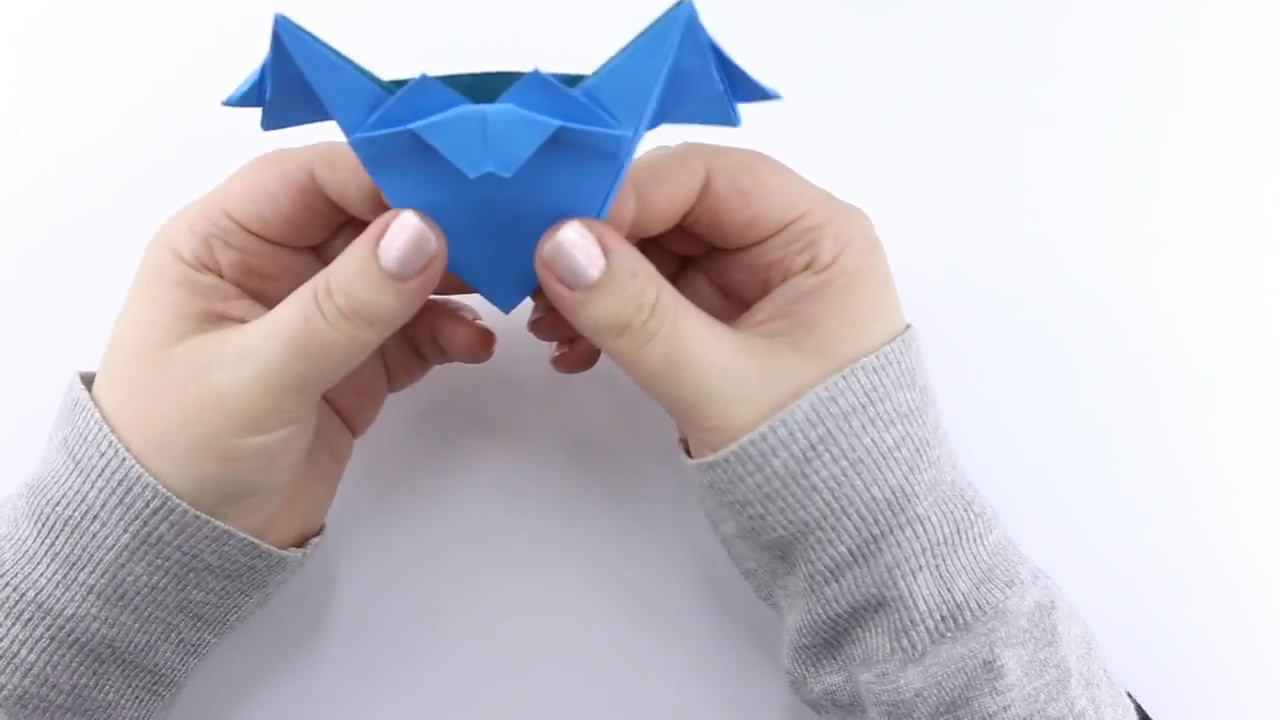 7-10岁儿童手工折纸会飞的蝙蝠,全世界最快最简单会飞的折纸蝙蝠