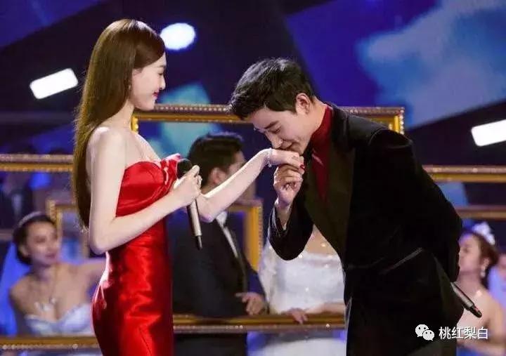 唐嫣罗晋与伴郎伴娘合影大全,唐嫣罗晋的婚礼现场伴娘伴郎